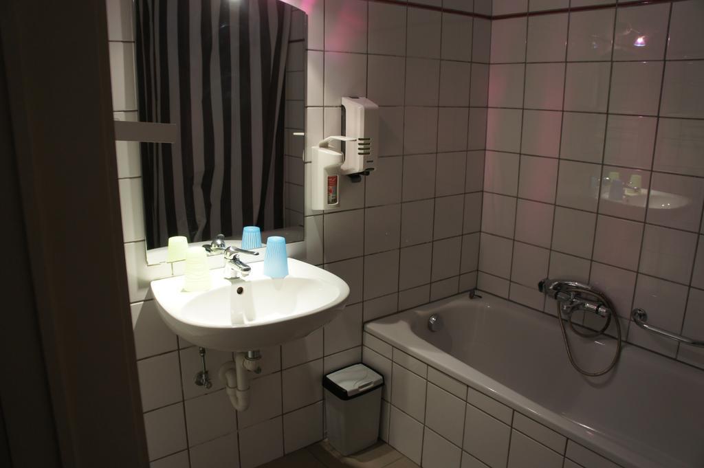 Alsput Hotel Halle  Chambre photo